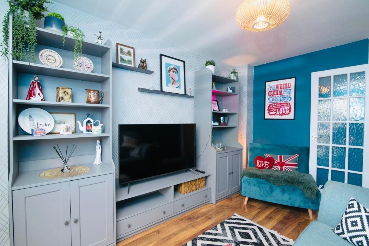 Aston Henry James Stunning One Bedroom Apartment In Royal ווינדזור מראה חיצוני תמונה